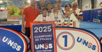 L'équipe "section scolaire sportive Tennis" du collège Bobée, championne de France UNSS  